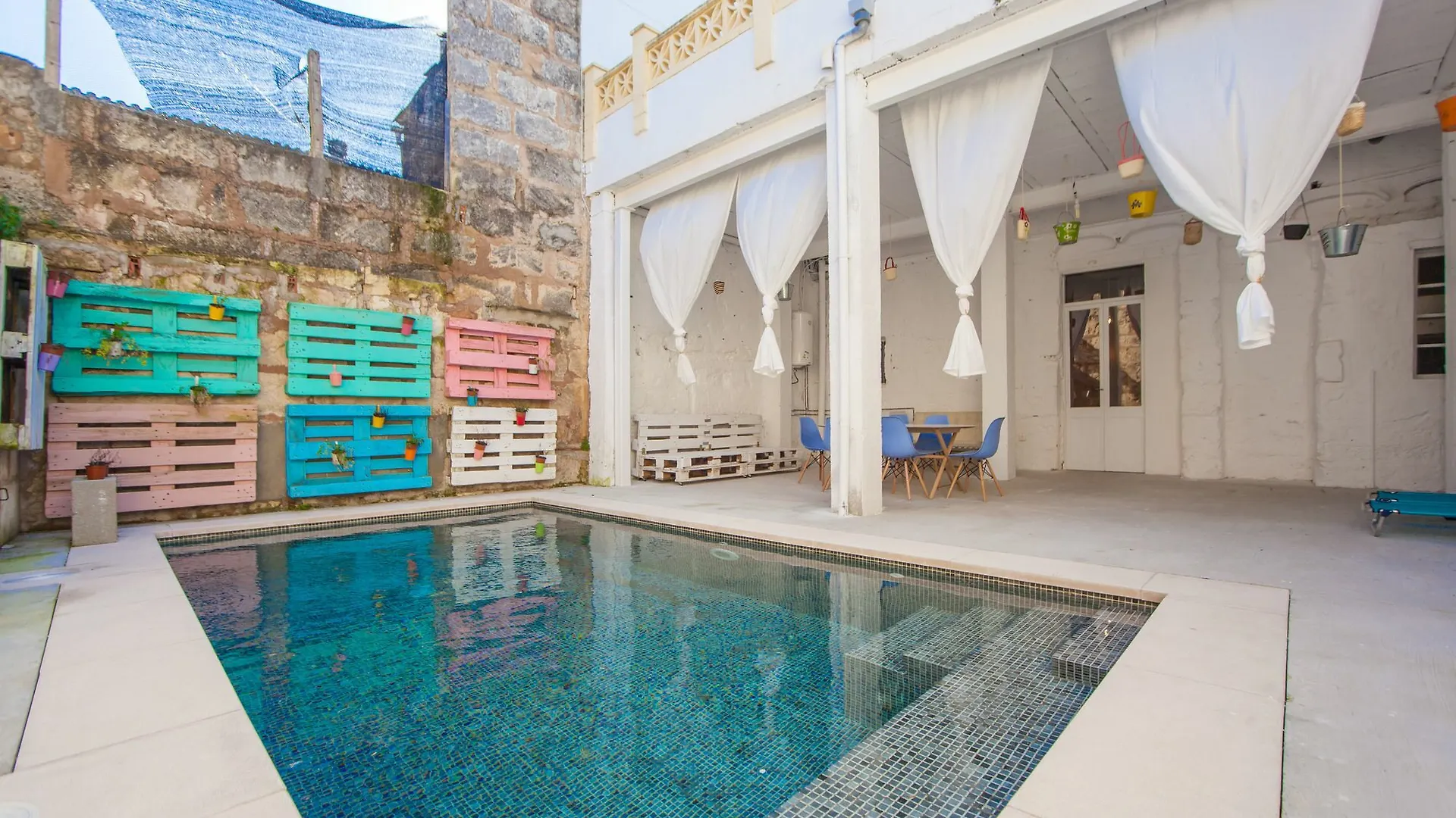 Townhouse Can Miquel location